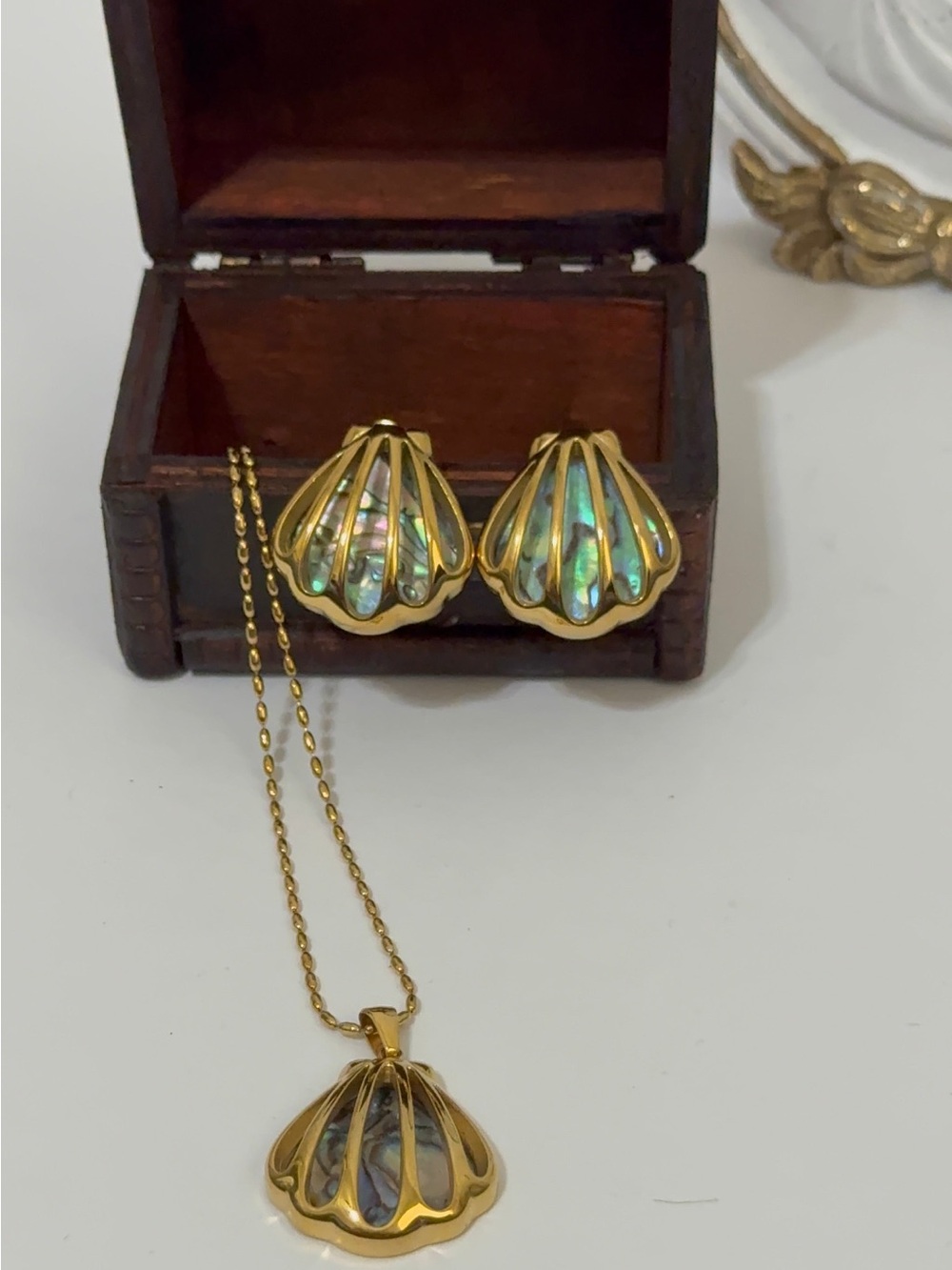 Gold-Tone Abalone Shell Pendant Necklace - Iridescent Green - Picture 2 of 2